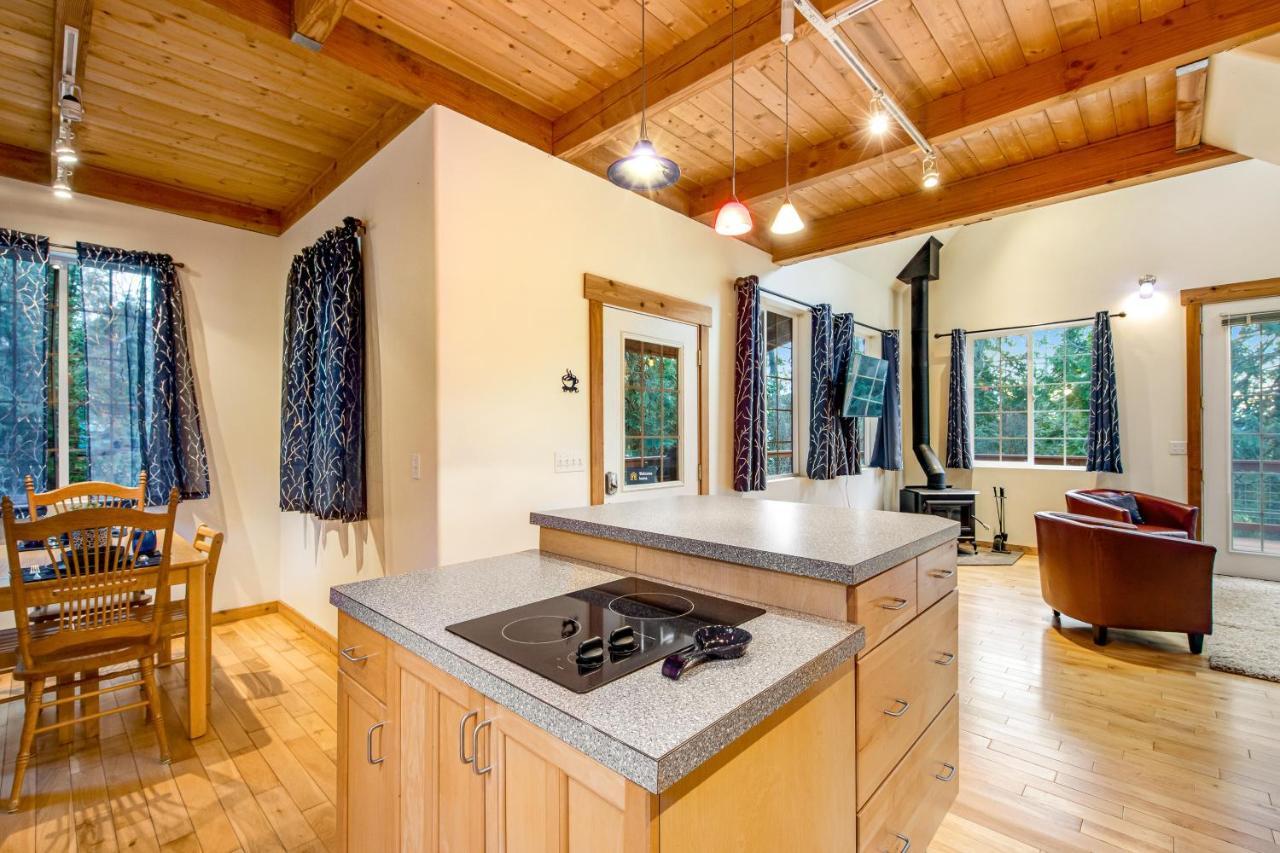 Camano Writer'S Cottage Εξωτερικό φωτογραφία