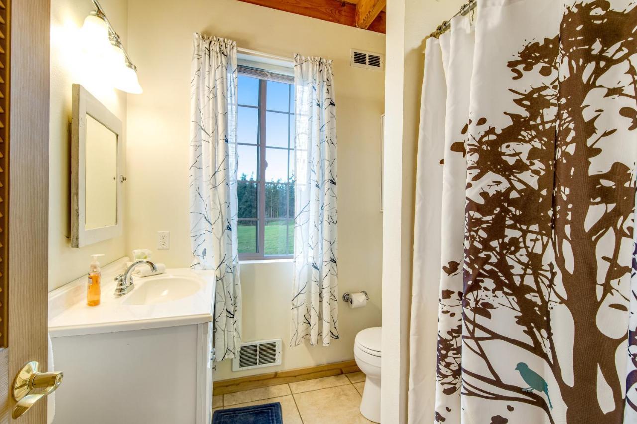 Camano Writer'S Cottage Εξωτερικό φωτογραφία