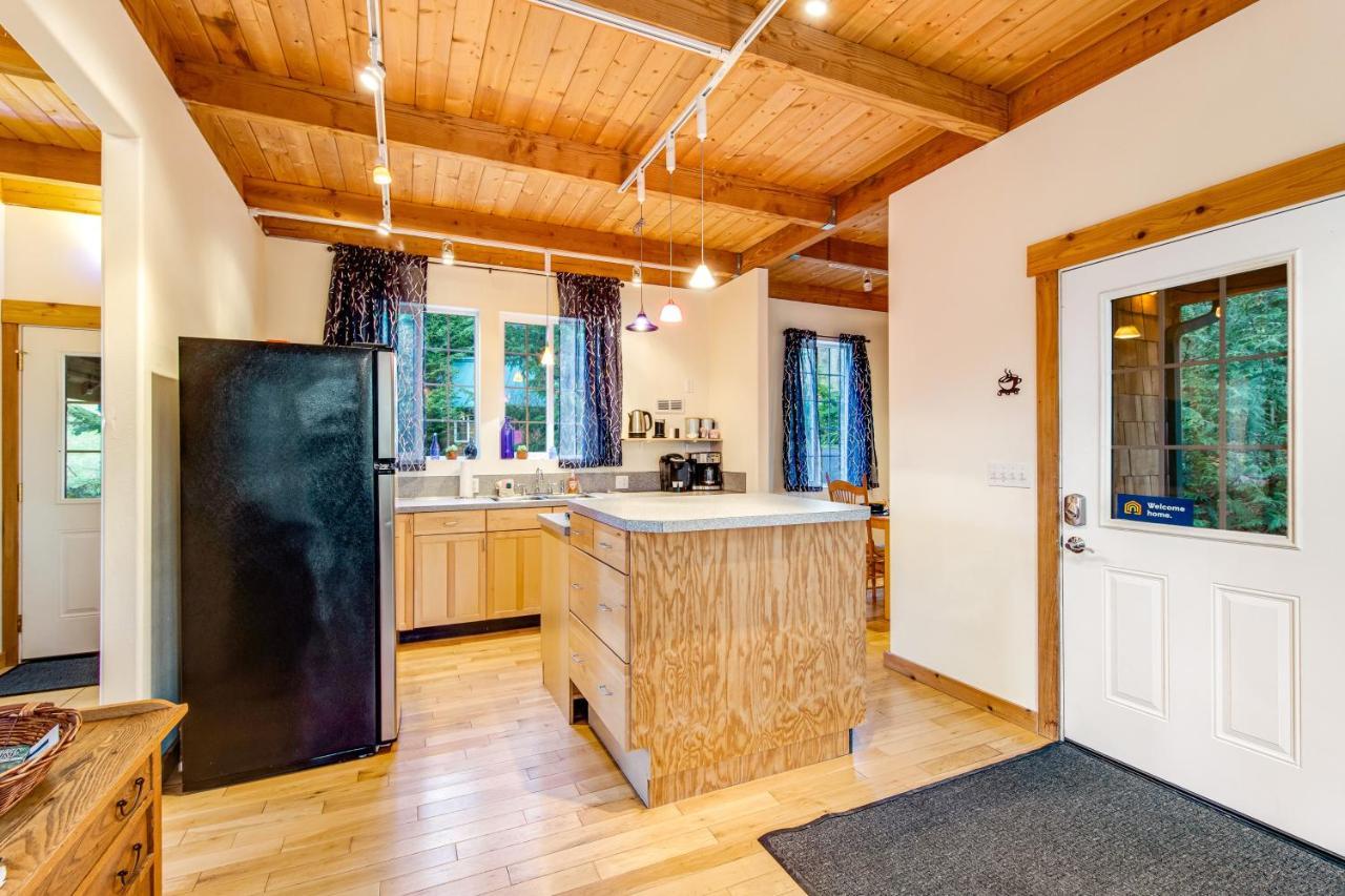 Camano Writer'S Cottage Εξωτερικό φωτογραφία